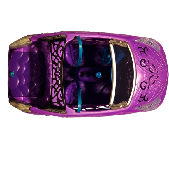 Monster High Scaris City of Frights Convertible - Picture 4 of 9